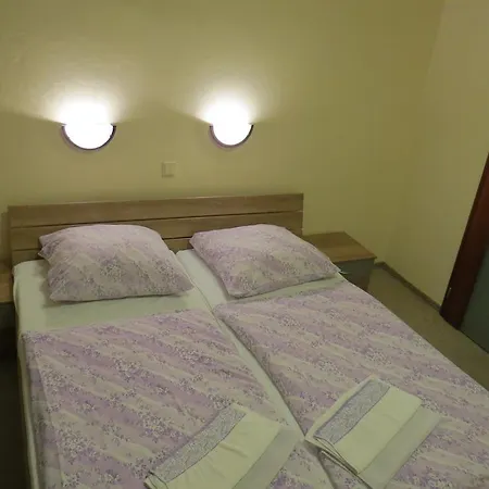 Cesky Dvur Hotel 3*