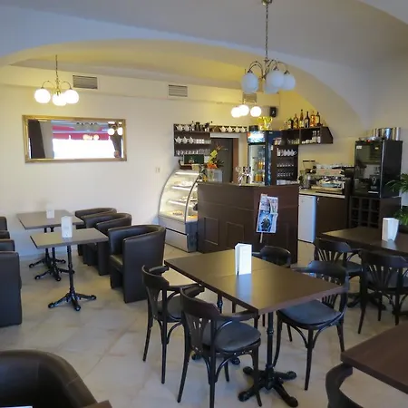 酒店 Cesky Dvur 贝龙